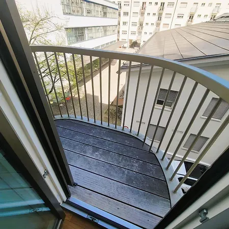 Stylish With Balcony Self Check-in A Hoh * زيورخ