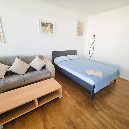 Apartment Stylish With Balcony Self Check-in A Hoh Zurich
