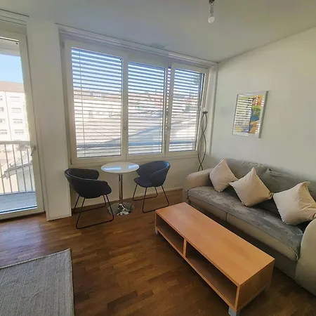 Stylish With Balcony Self Check-in A Hoh Апартаменти *