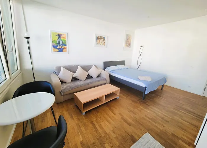 Apartament Stylish With Balcony Self Check-in A Hoh *